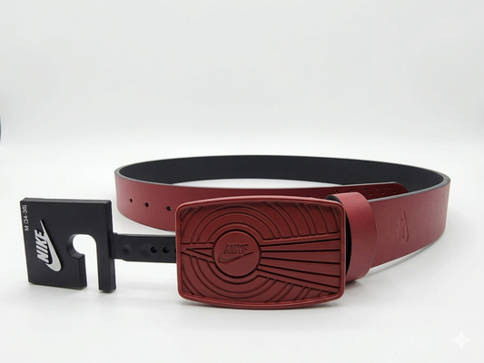 Cinturón Nike Golf Sport con Hebilla de Placa – Rojo (Gym Red)